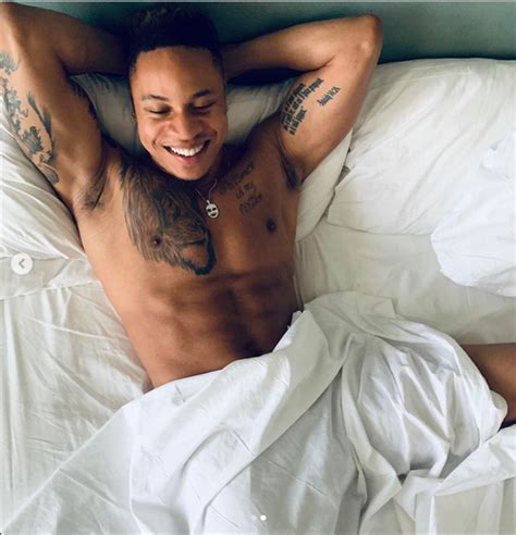 Power Star Rotimi Akinosho Sends His Fans Wild With Sexy Bedroom