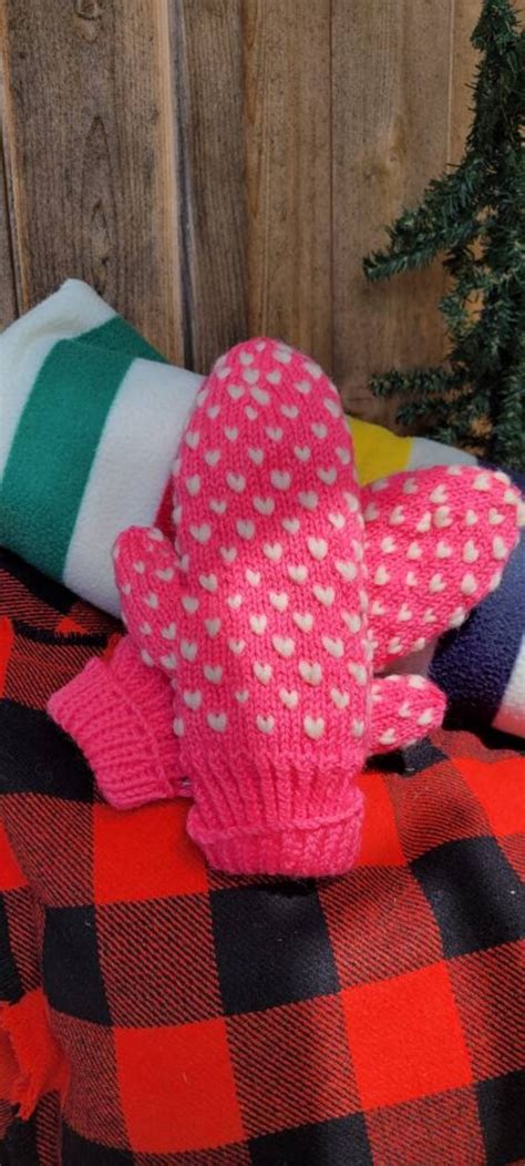Thrummed Mittens Made From 100 Wool In Pink And Natural Etsy