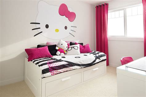 Idea dan inspirasi dekorasi bilik tidur tanpa katil nadhie wueen. Comel Bergaya : 13 Bilik Tidur Hello Kitty Untuk Anak Anda ...