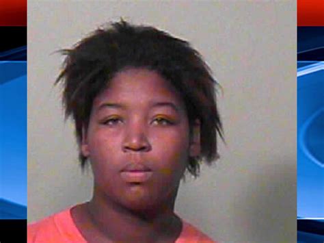 Police Woman Arrested After Allegedly Biting Womans Face At Oklahoma