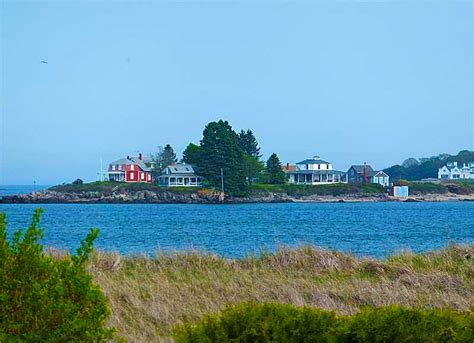 Sea Breeze Real Estate In Biddeford Maine Featuring Fine Properties