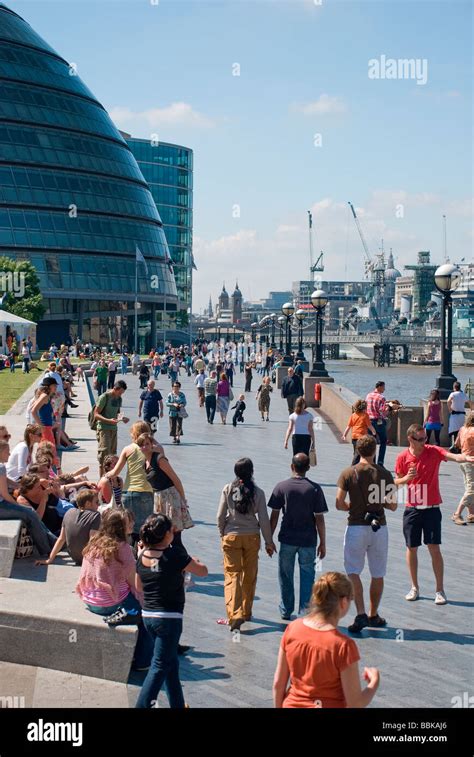 Queens Walk Southbank London Crowded With Tourists Stock Photo Alamy