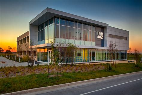 The Accelerator Building At Uwms Innovation Campus Office Of Research