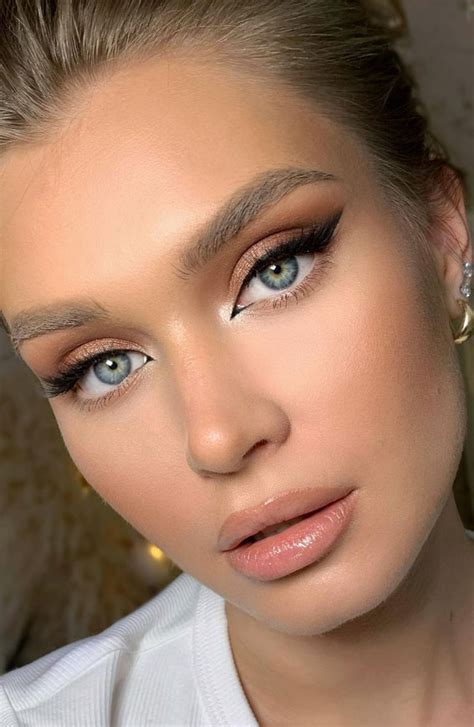 Soft Glam Makeup Ideas Brown Gold Makeup Look