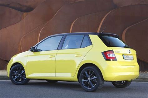 Check specs, prices, performance and compare with similar cars. Review: Skoda Fabia (2015) | Honest John