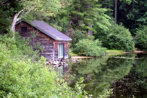 Small Lake And Rustic Cabin New Hampshire Rustic Cabin Lake Cabins