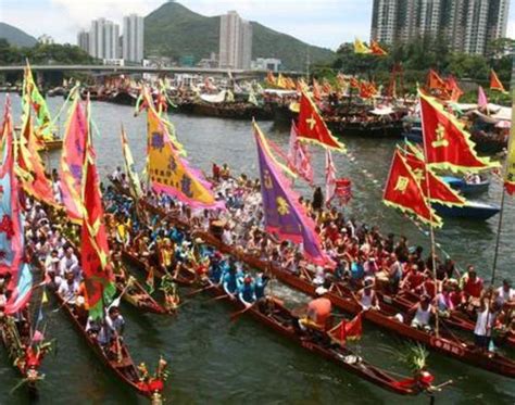 Cities across china celebrated the dragon boat festival on june 14, 2021. The Dragon Boat Festival - All the History, Customs ...