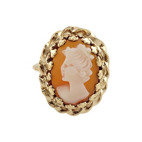 10k Yellow Gold Cameo Ring For Sale At 1stdibs 10k Cameo Ring
