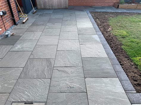 Kandla Grey 600x600 20mm Cal Natural Silver Sandstone Paving Slabs