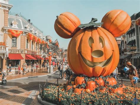 20 Things About Disneyland Halloween Time And Mickeys Halloween Party