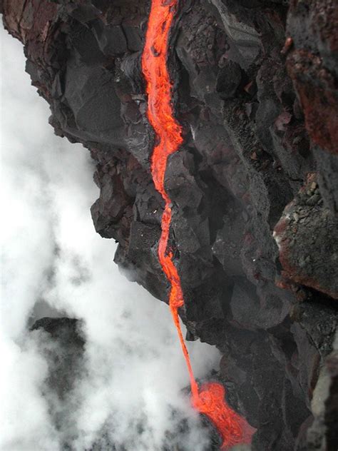 Lava Drip Lava From Kilauea Volcano Drips Down The Oceansi Flickr