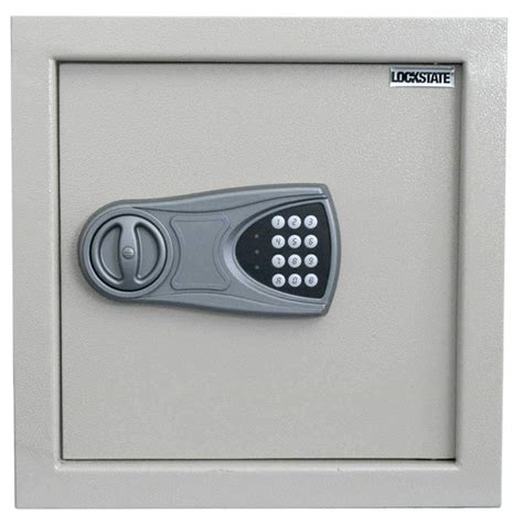 First Alert 094 Cu Ft Capacity And Durable Construction Safe 2087df