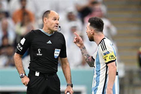 Messi And Martinez Criticise ‘useless’ Referee After Argentina’s Win Over Netherlands The Athletic