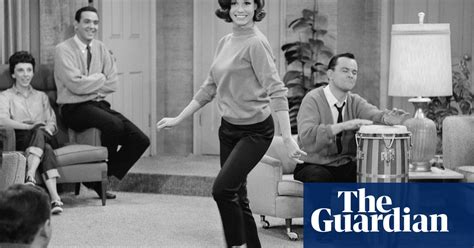 Mary Tyler Moore 70s Style Icon In Pictures Fashion The Guardian