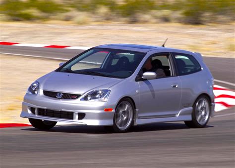 The 2002 2005 Ep3 Honda Civic Si Doesnt Deserve The Hate It Gets