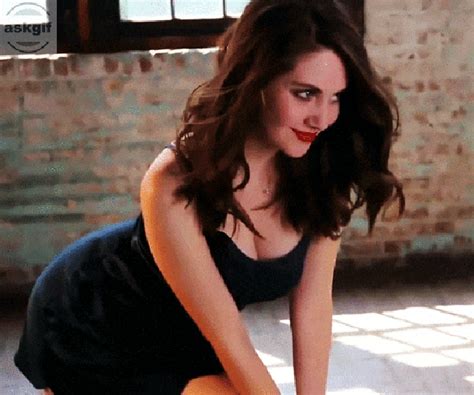 Alison Brie And Some Facts About Her 15 Pics 10 S