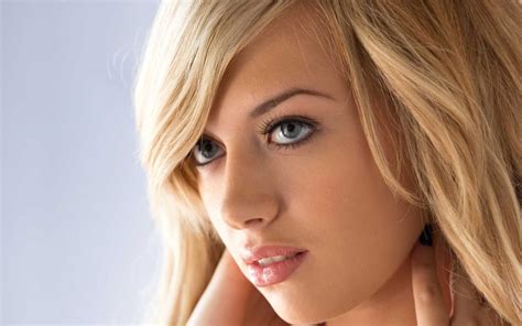 Model Blonde Adults Face Blue Eyes Close Up Woman 1080p Lily Ivy Smile Hd Wallpaper