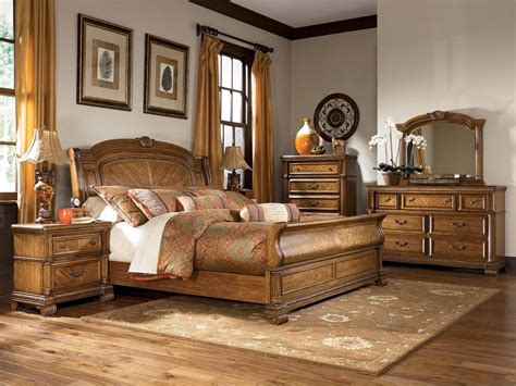Bedroom sets are on sale every day at cymax! ASHLEY MILLENNIUM "CLEARWATER" B680 KING SLEIGH BEDROOM ...