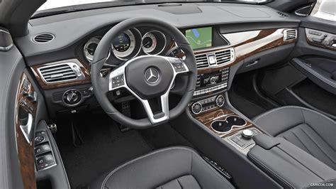 Every used car for sale comes with a free carfax report. Mercedes-Benz CLS550 (2012) - Interior | Caricos
