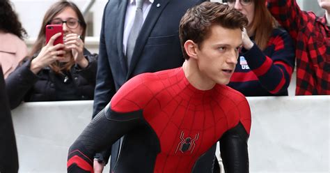 Tom Holland Was A Real Life Superhero For A Panicked Spider Man Far