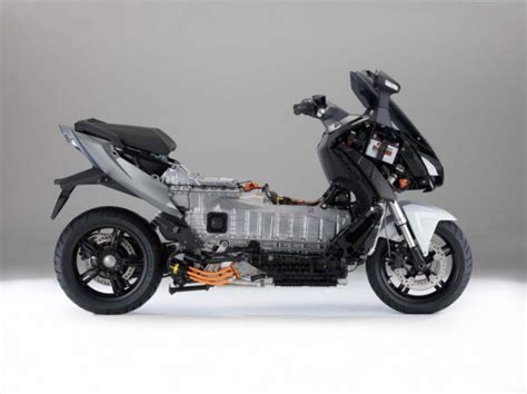 2014 Bmw C Evolution Electric Scooter Uncover1 At Cpu Hunter All