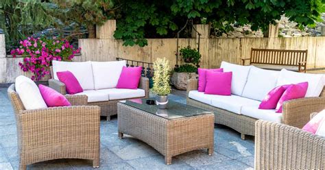 Creative And Comfortable Outdoor Seating Ideas