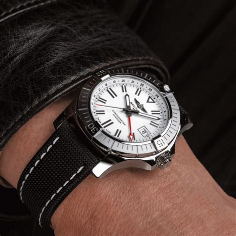Oceanictime Breitling Avenger Automatic Gmt 43 Stainless Steel White