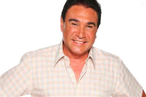 It had initially been thought the actor and singer died following a fall down stairs and hitting his head at his home on the outskirts of caracus, venezuela. ⚡ Dol a la TV: Mor l'actor Daniel Alvarado en caure d'una ...