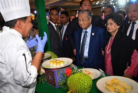 Perbezaannya dari segi pemilikan perniagaan. Durian: Syarikat Malaysia dan China jalin kerjasama ...