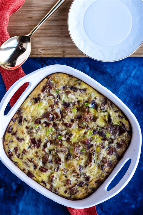 Need An Easy Breakfast For A Crowd This Breakfast Casserole With Bacon