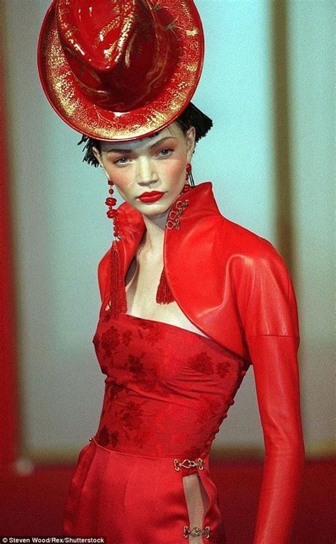 Christian Dior By John Galliano Model Jodie Kidd At The Ready To Wear