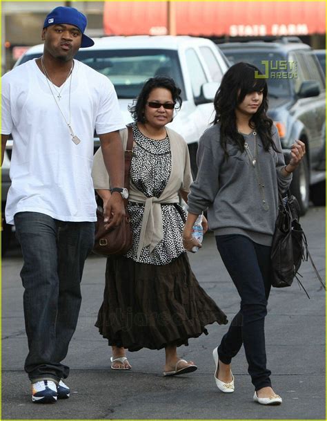 Vanessa Hudgens Mommy And Me Time Photo Photos Just Jared Celebrity News And