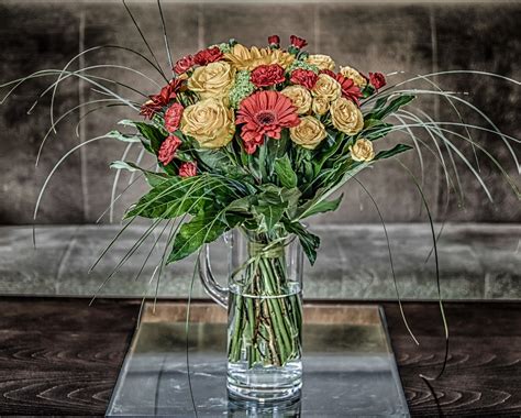 Blumenstrauß Rosen Gerber Kostenloses Foto Auf Pixabay Pixabay