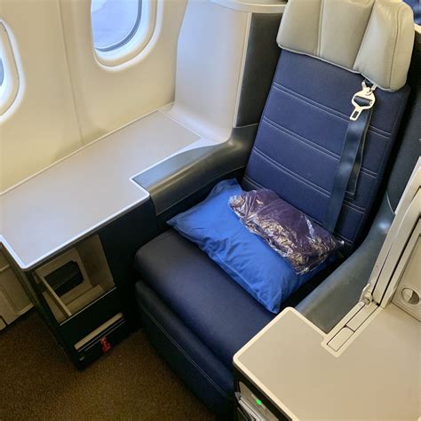 Flight Review Malaysia Airlines A Business Class Mh Kul Sin