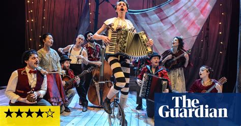 La Strada Review Fellinis Ragtag Circus Comes To The Stage Theatre