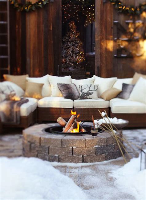 22 Stunning Outdoor Fire Pits For Cozy Backyard Homemydesign