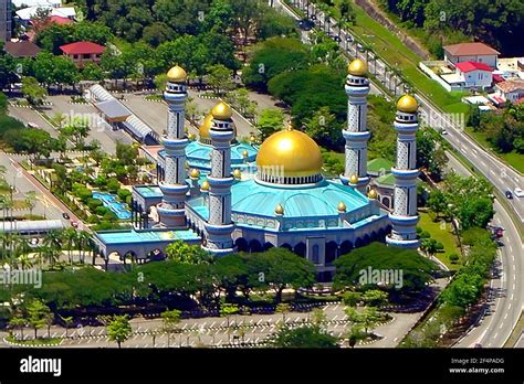 Jame Asr Hassanil Bolkiah Mosque High Resolution Stock Photography And Images Alamy