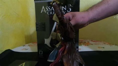 Unboxing Assassin S Creed 4 Black Flag Collectors Edition YouTube
