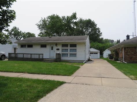 1055 Anderson Ave Maumee Oh 43537 Trulia