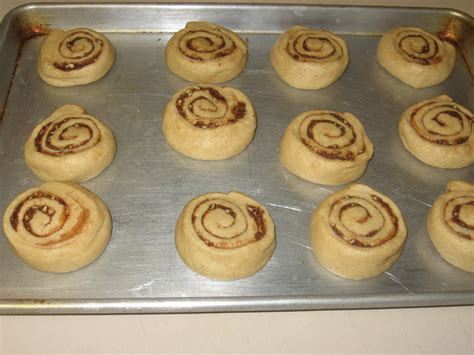 Life Less Hurried Living In The Slow Lane Super Easy Cinnamon Rolls