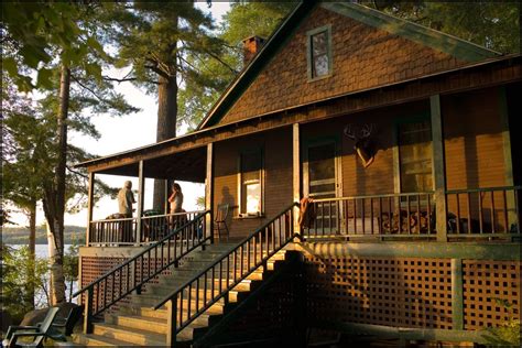 Our selection of luxury cottages are perfect for your holiday or party. Lakefront Cabins in the Adirondacks, New York