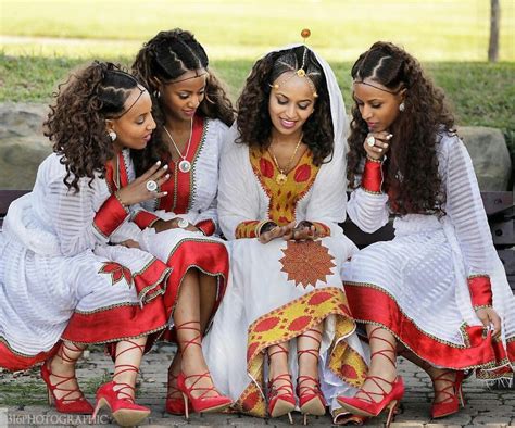 Pin By Dagmawite On Ethiopian Dresses Ethiopian Traditional Dress