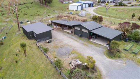 Lifestyle Auction 1 Marshall Road Hunterville Rangitikei Bayleys