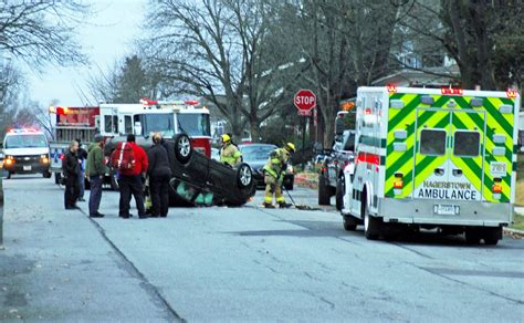 Woman taken to hospital after Hagerstown crash
