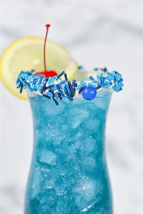 Blue Lagoon Drink Recipe Using Edible Glitter For Drinks