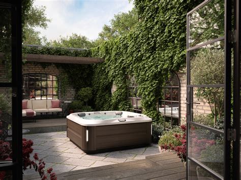 How To Create A Hot Tub Privacy Haven 12 Stunning Ideas