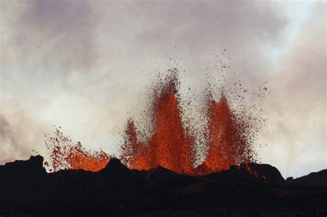 How Icelands Volcanoes And Underwater Magma Chambers Create Immense Energy