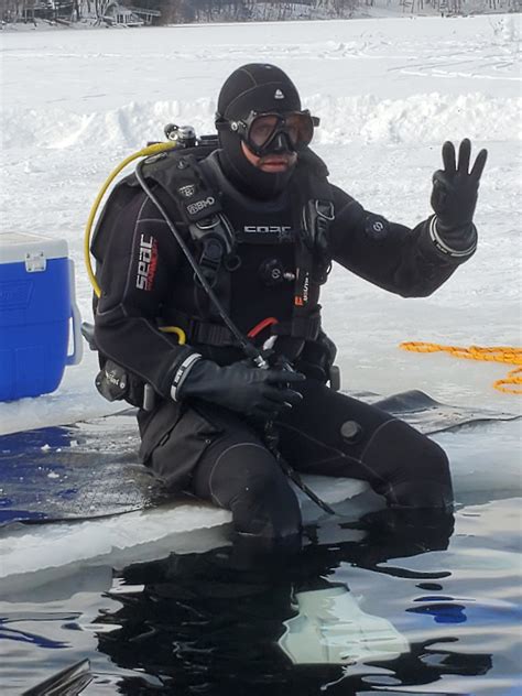 2024 Ice Diving Festival Midwest Scuba Diving School White Bear Lake