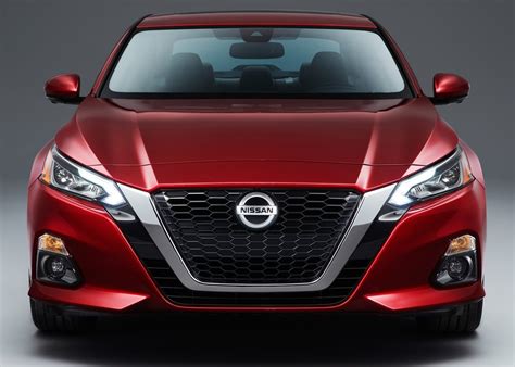2020 Nissan Altima Redesign Interior Features And Release Adorecarcom