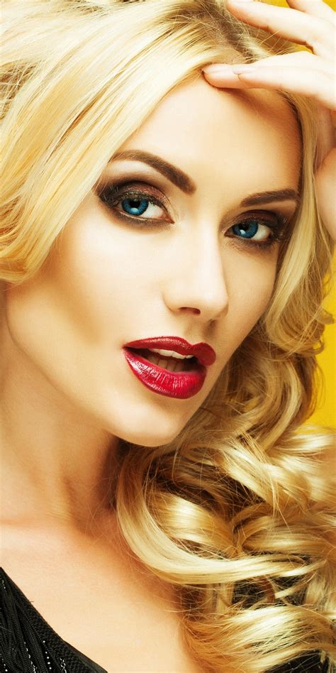 Women Model Blonde Blue Eyes Lipstick Face 1080x2160 Phone Hd Wallpaper